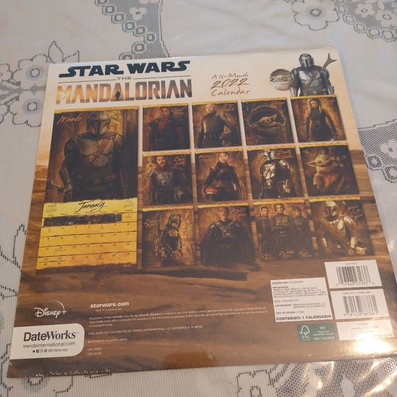 2022 Star Wars Mandalorian Wall Calendar - Picture 7 of 10